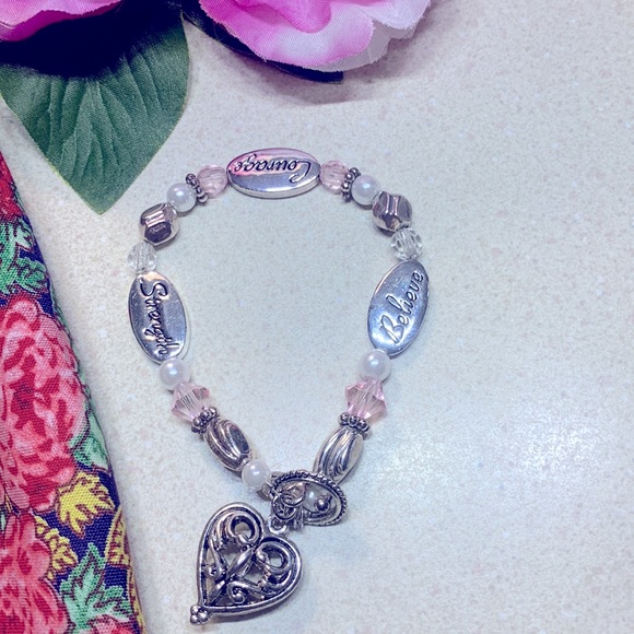 “Inspiration Charm Bracelet” BELIEVE / COURAGE / STRENGTH  “NWT” - Picture 2 of 7